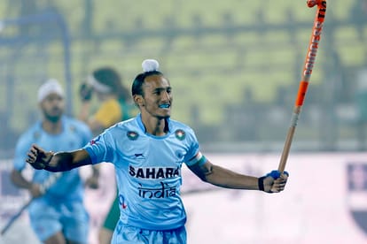 World Cup-winning captain had excellent reception, 