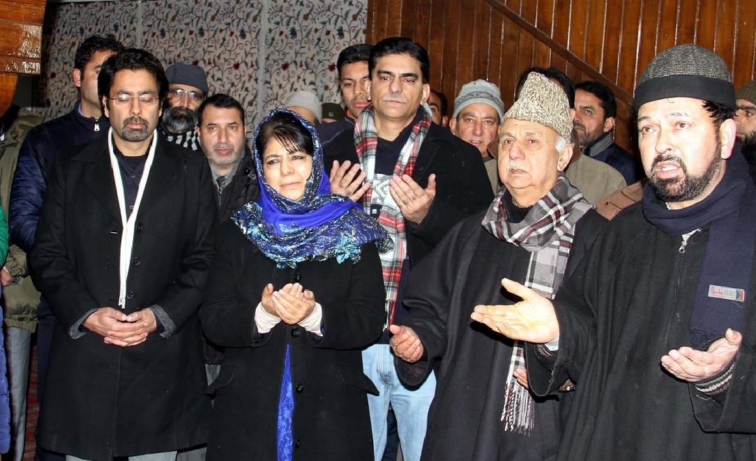 mehbooba statement on india pak friendship