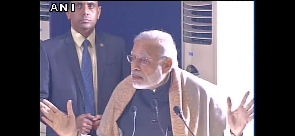 नरेंद्र मोदी