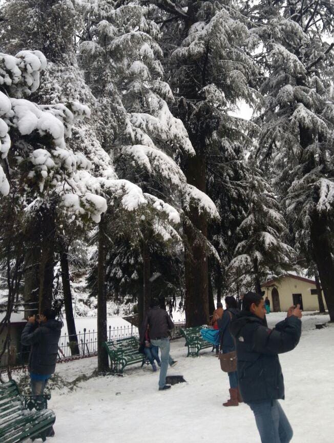 first snowfall in mussoorie in new year.