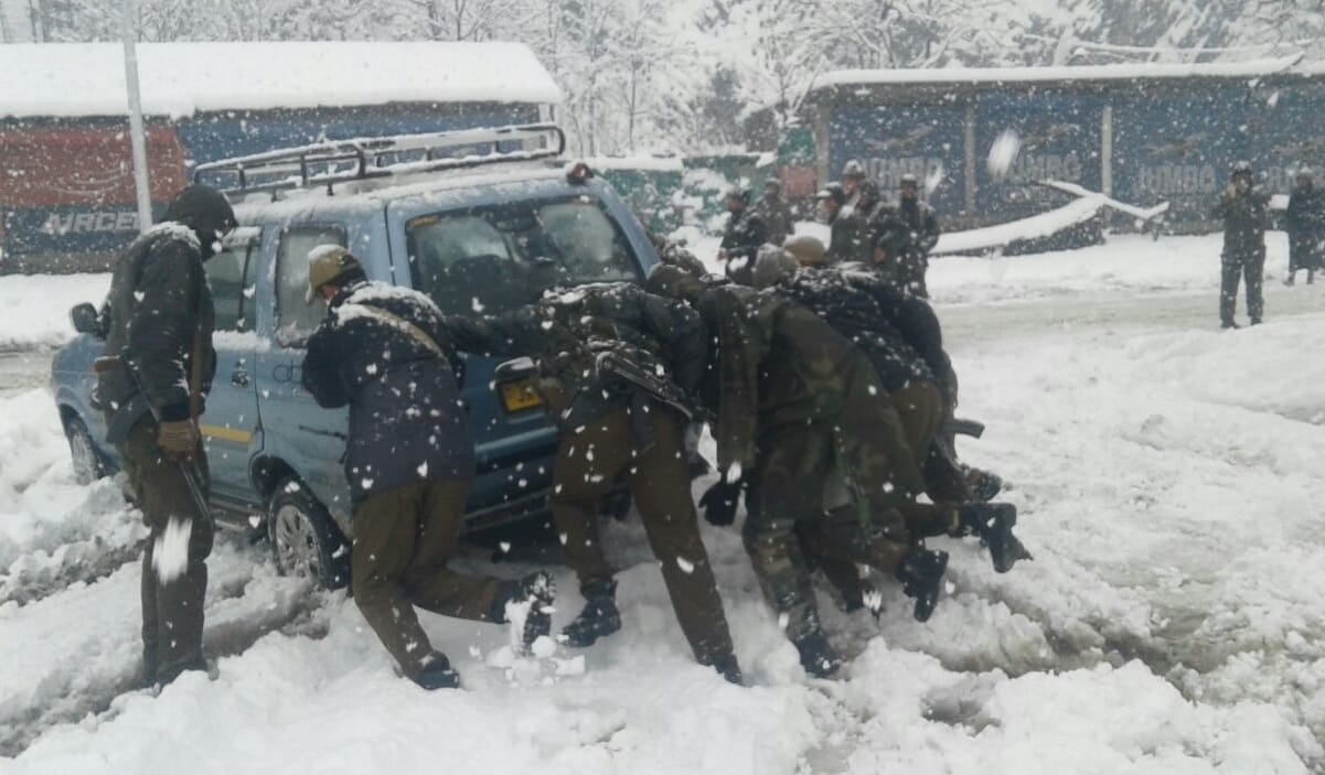 HEAVY snowfall in kashmir valley