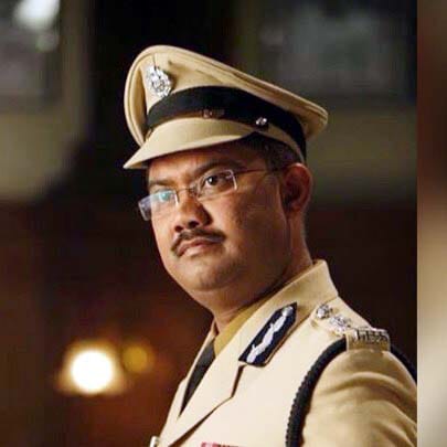 reel and real life story of sumit sarkar