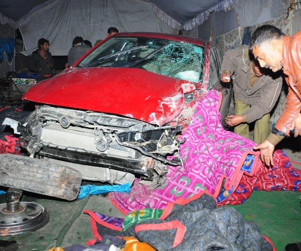  four dead and many injured in an accident in Lucknow.