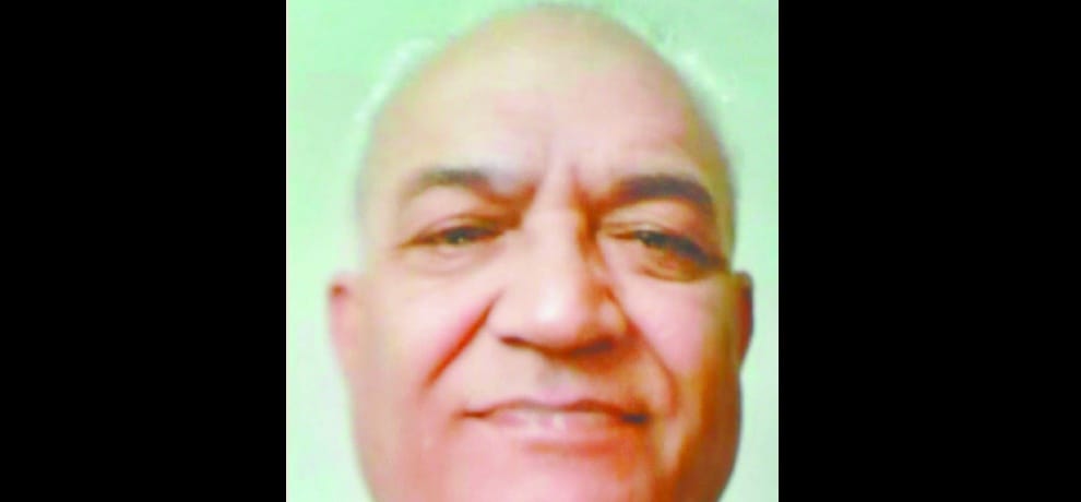Eccentric son killed his father in a painful way, set fire to himself, 11 policemen burnt