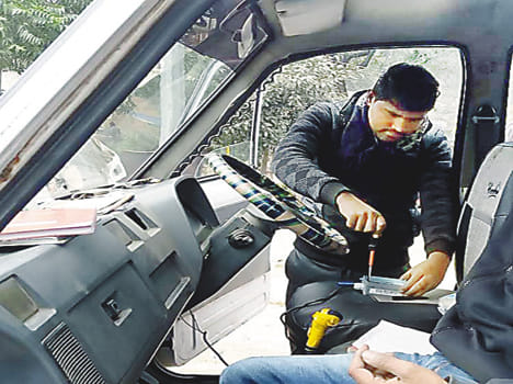 Flying squad team seemed GPS systems in cars