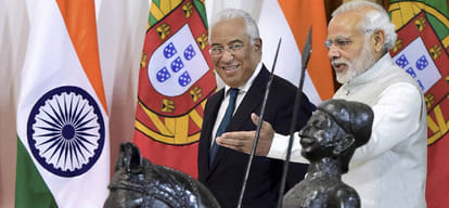 Portugal's Prime Minister gifted Ronaldo's jersey to Modi
