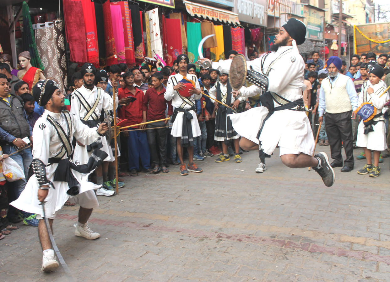 Wahe Guru Nagar kirtan Gunje Jaykare