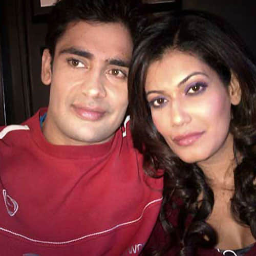 payal rohatgi said that she was offloaded from flight as she is hindu