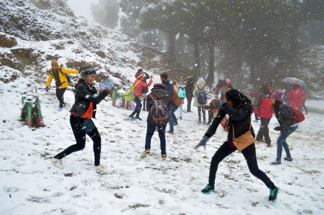 tourist became crazy after seeing snowfall