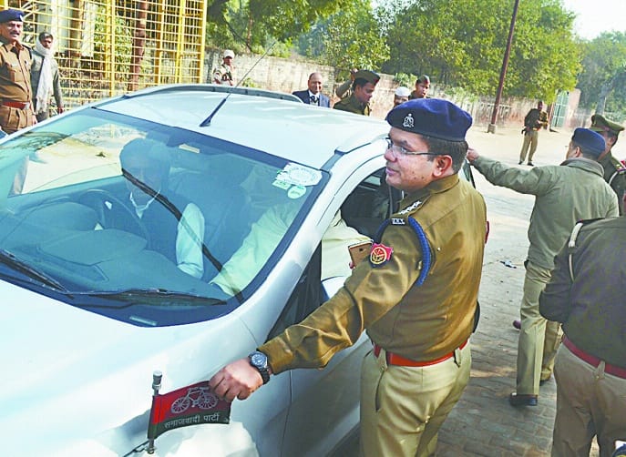 SP district president Rajuddin lowered by car sticker