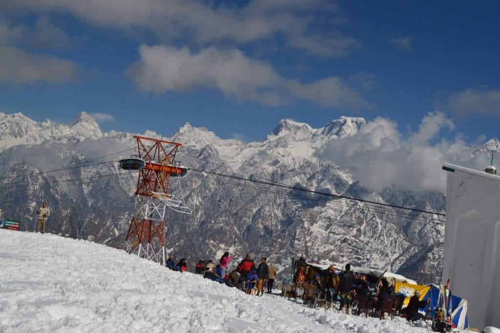 tourist enjoying skiing in auli.