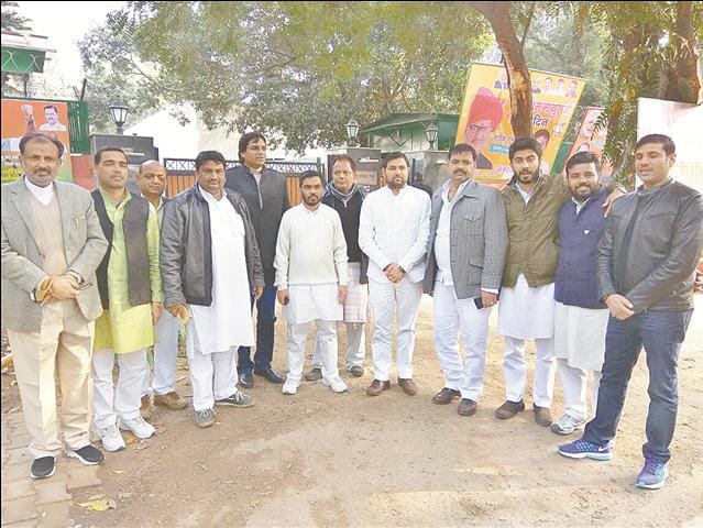 Boiled BJP in Delhi complain, effigies burnt in Aligarh