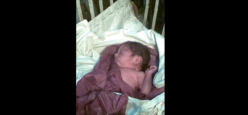 Newborn, two newborn baby, give birth, thrown on the road, BK Hospital, Faridabad, Haryana,