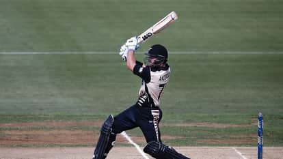 Corey Anderson Breaks The Record for Most Sixes In an Innings By A Kiwi Batsman