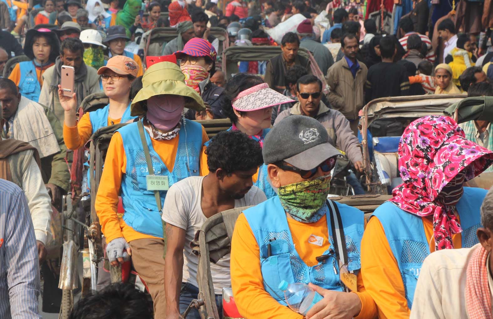 the tourist from japanese town kyoto come visit  varanasi 