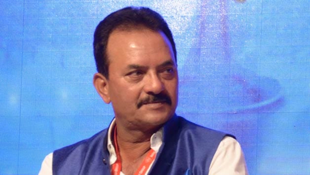 veteran cricketer gave big statement on quitting the captaincy of Dhoni and Yuvraj's comeback 