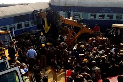 roora train accident caused by the track