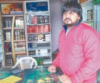 loot, crime, police, 4 maskman, wine shop, police, kurukshetra