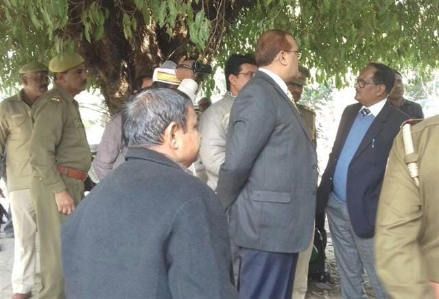 Collectorate gun-cartridges stolen from the bank guard