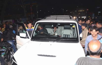 woman con arrested in roorkee.