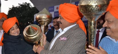 Now switch the entire Rs 1 100 money come: Dr. Harsh