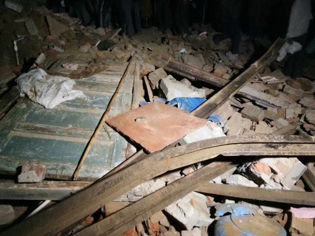 Brbrakr dropped in Loni houses, five killed