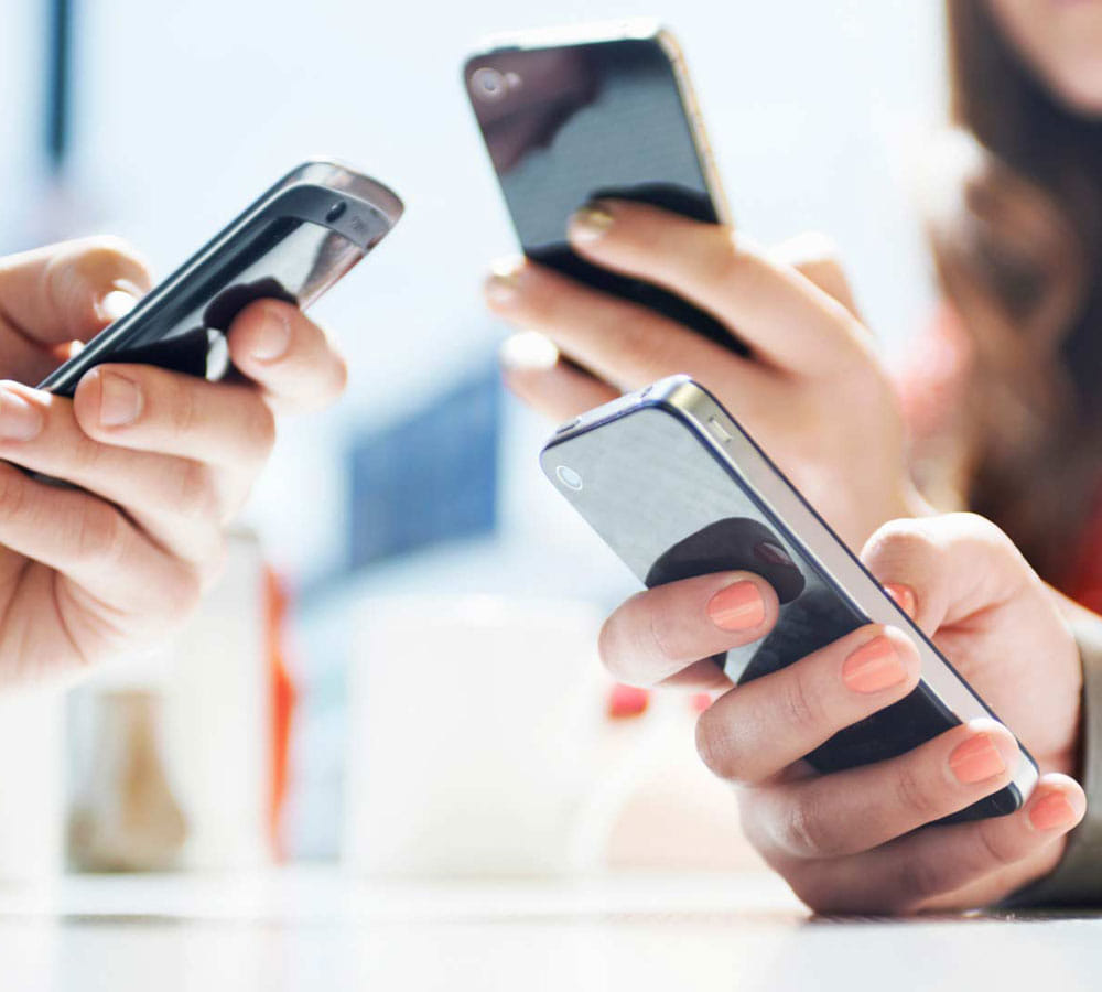 using smart phone is harmful for wrist and fingers
