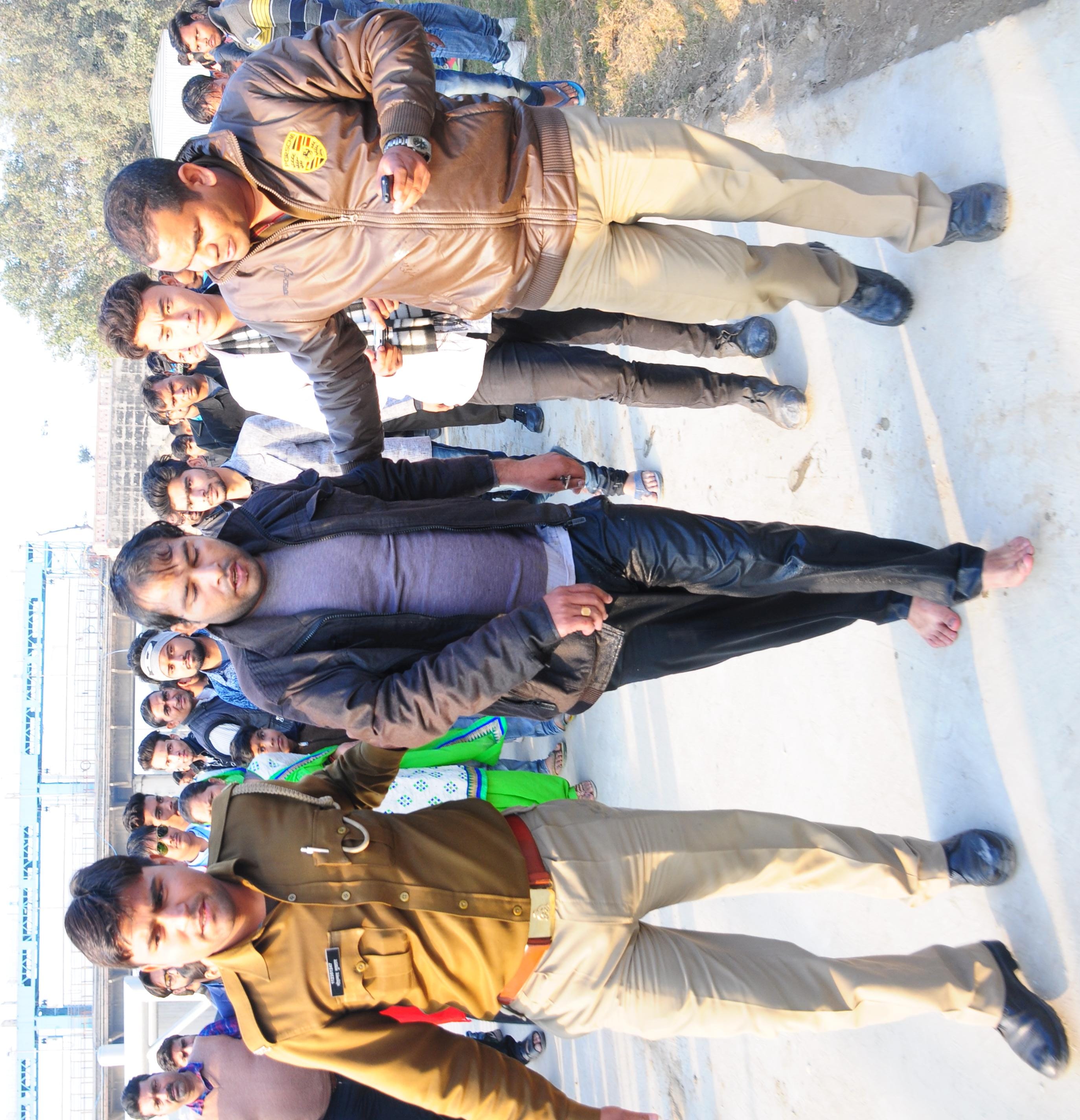 man jumped in to gomti to commit suicide