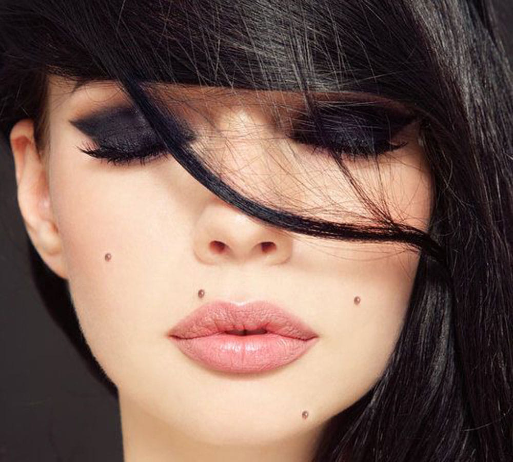 get rid of moles at home easily