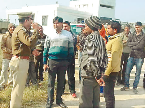 Security guard dies of cold milk into dairy
