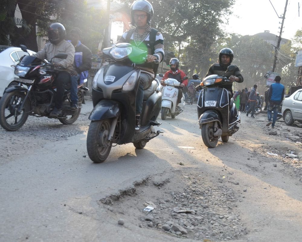 dehradun stuck from traffic jam