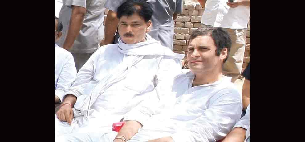 man who drives rahul gandhi bike in Bhatta and Parsaul villages left congress joins bjp