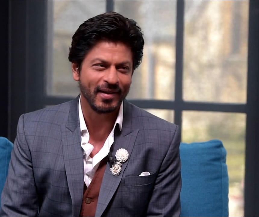 Throwback Bollywood Actor Shah Rukh Khan got arrested during Maya Memsaab Movie Shoot