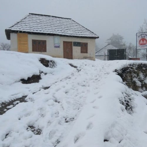 heavy snowfall in himachal, Five died in three days
