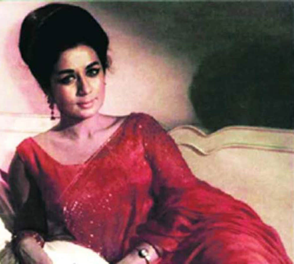 veteran actress nanda birthday know about her love life