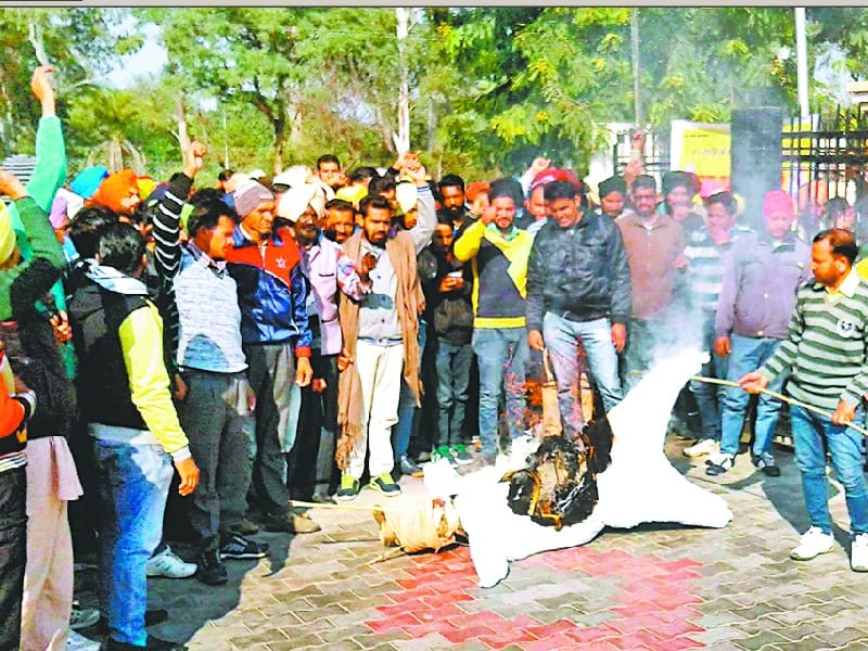 Government contracting, demonstrating Mulajimon, picketing, protesting, demanding regular, Patiala