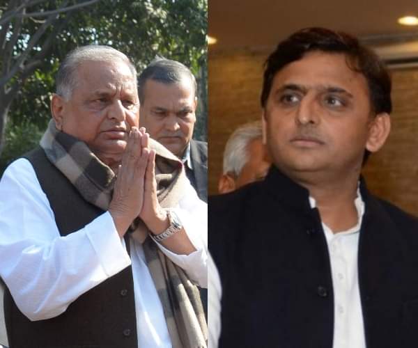 मुलायम सिंह यादव व अखिलेश यादव