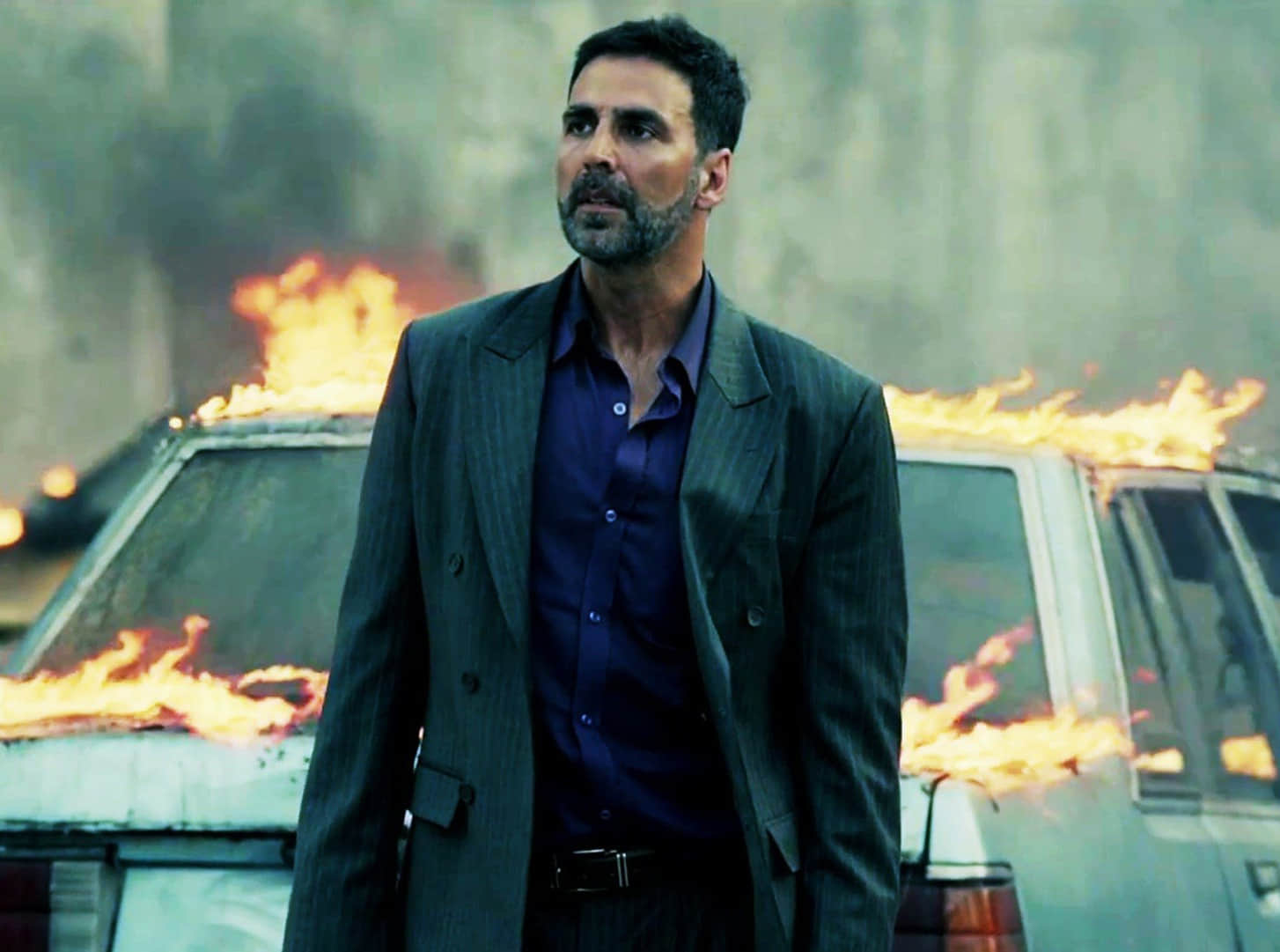 Akshay Kumar fans loose cool over the actor's ignorance at Filmfare Awards