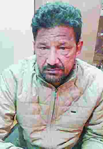 police ki hiraasat me