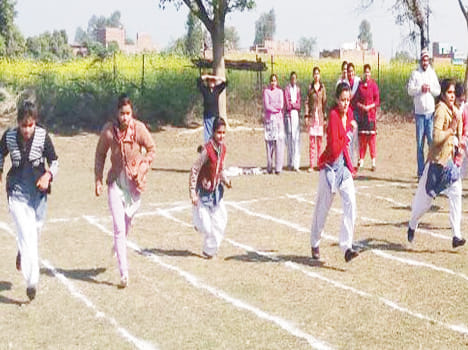 Monu hundred meters race, Rukmini topper