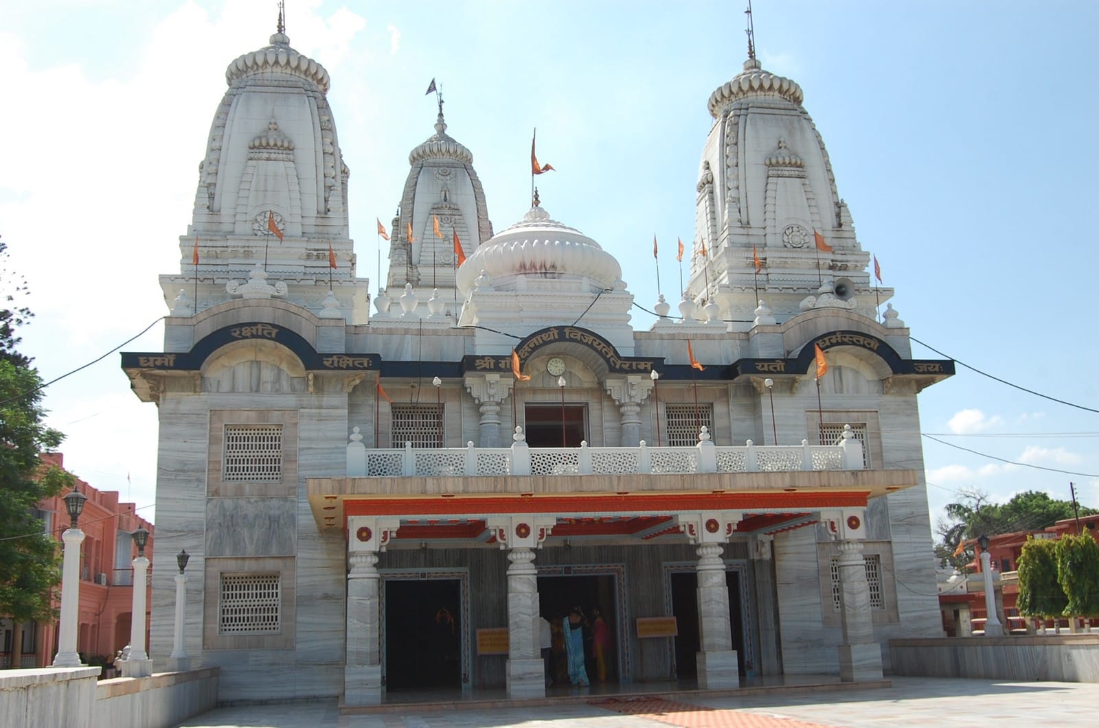 Gorakhpur tourist places not on UP tourism map and No information on website