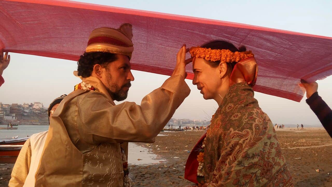 a mexican love couple get marraige at varanasi with hindu culture