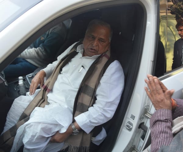 mulayam singh yadav party symbol.