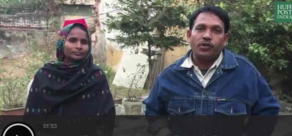 a rikshawpuller of delhi gets out of his hard earned life saving after demonetisation