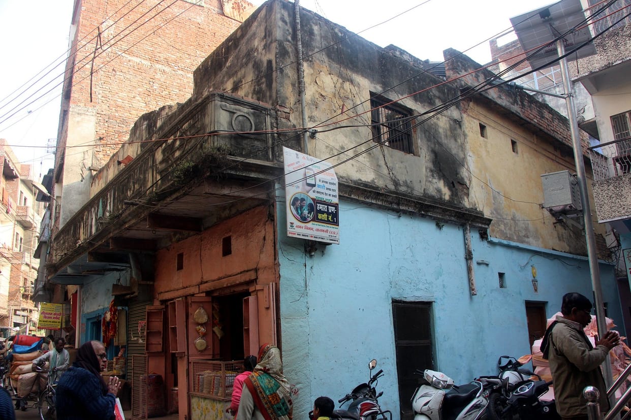 up political base has been hidden in varanasi