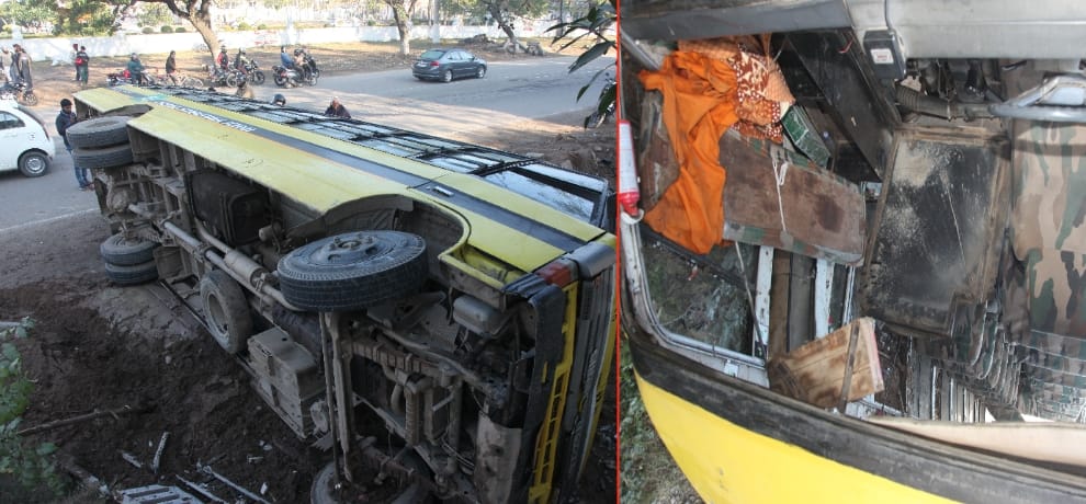 School bus full of children accident, was damaged back