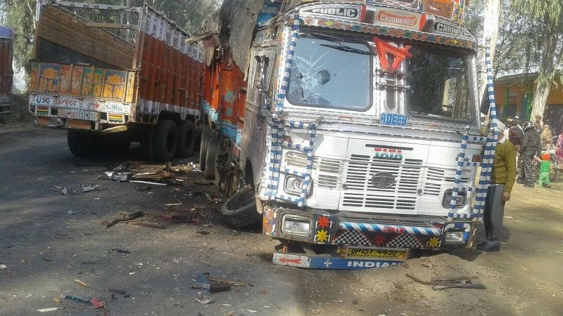 Young man died in accident,bus driver run away