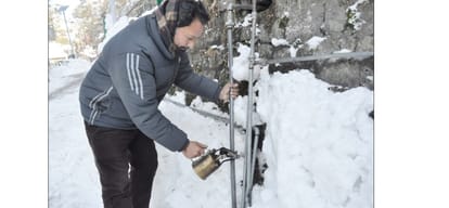 Cold wave grips Himachal, 6 year old record broken in shimla