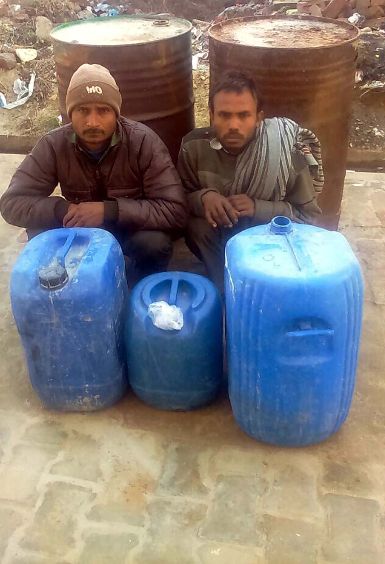 Caught two furnaces of raw wine.