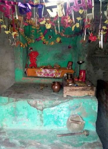 Three sculptures stolen from the temple treasures